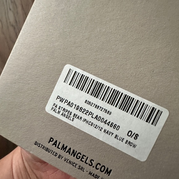 NWT Palm Angels iPhone 12/12 case - Picture 2 of 3